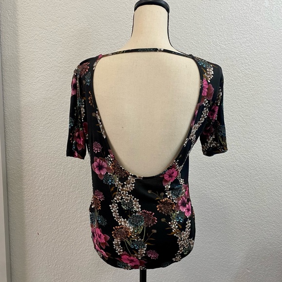 💐Sandro Paris Floral Short Sleeve Open Back Top - Picture 4 of 8